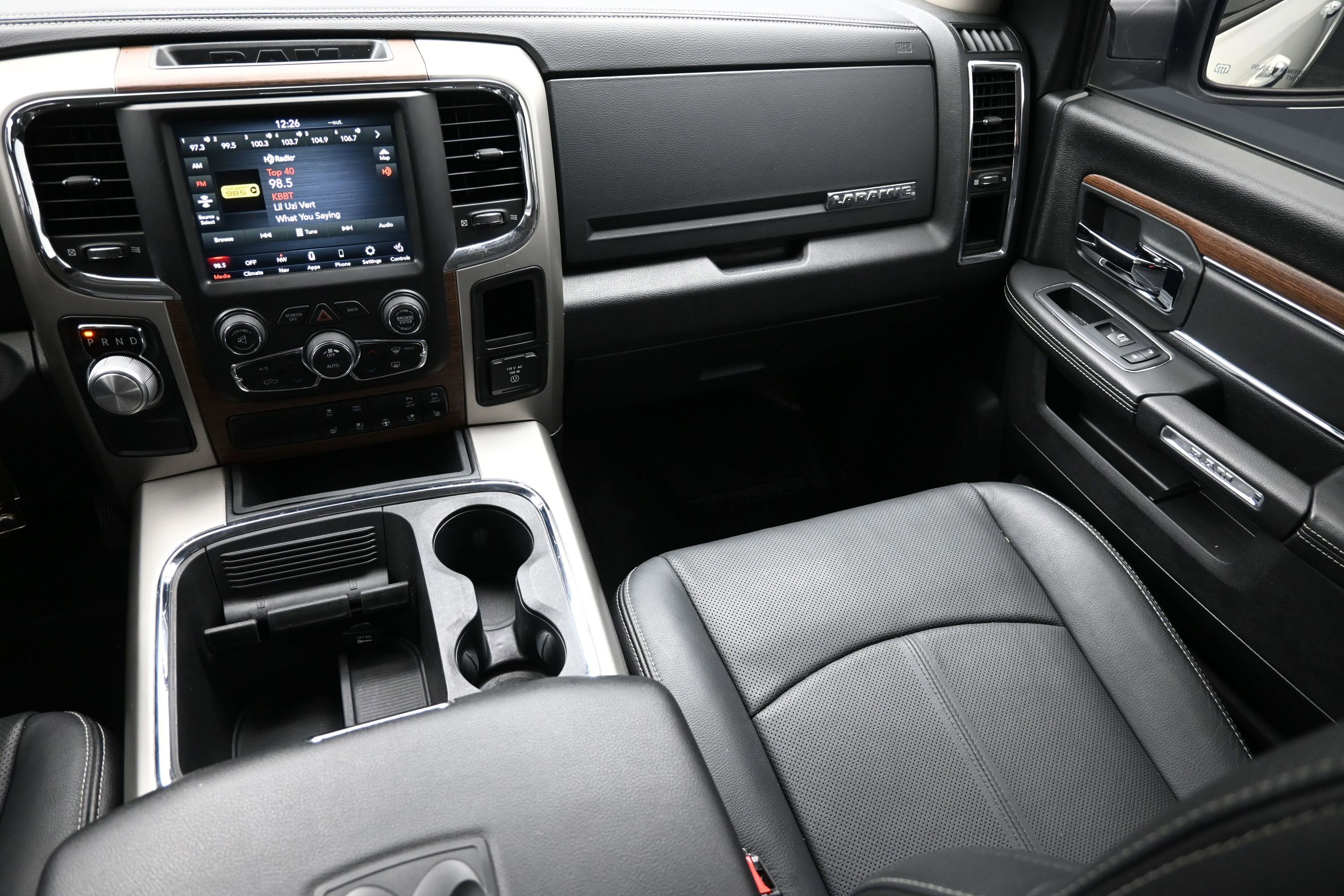 Used 2018 RAM 1500 Laramie RWD image 40