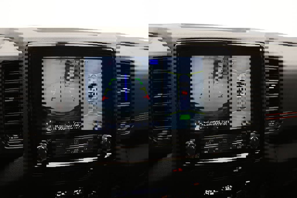 Used 2023 Nissan Frontier PRO-4X w/ Pro-4X Premium Package image 27