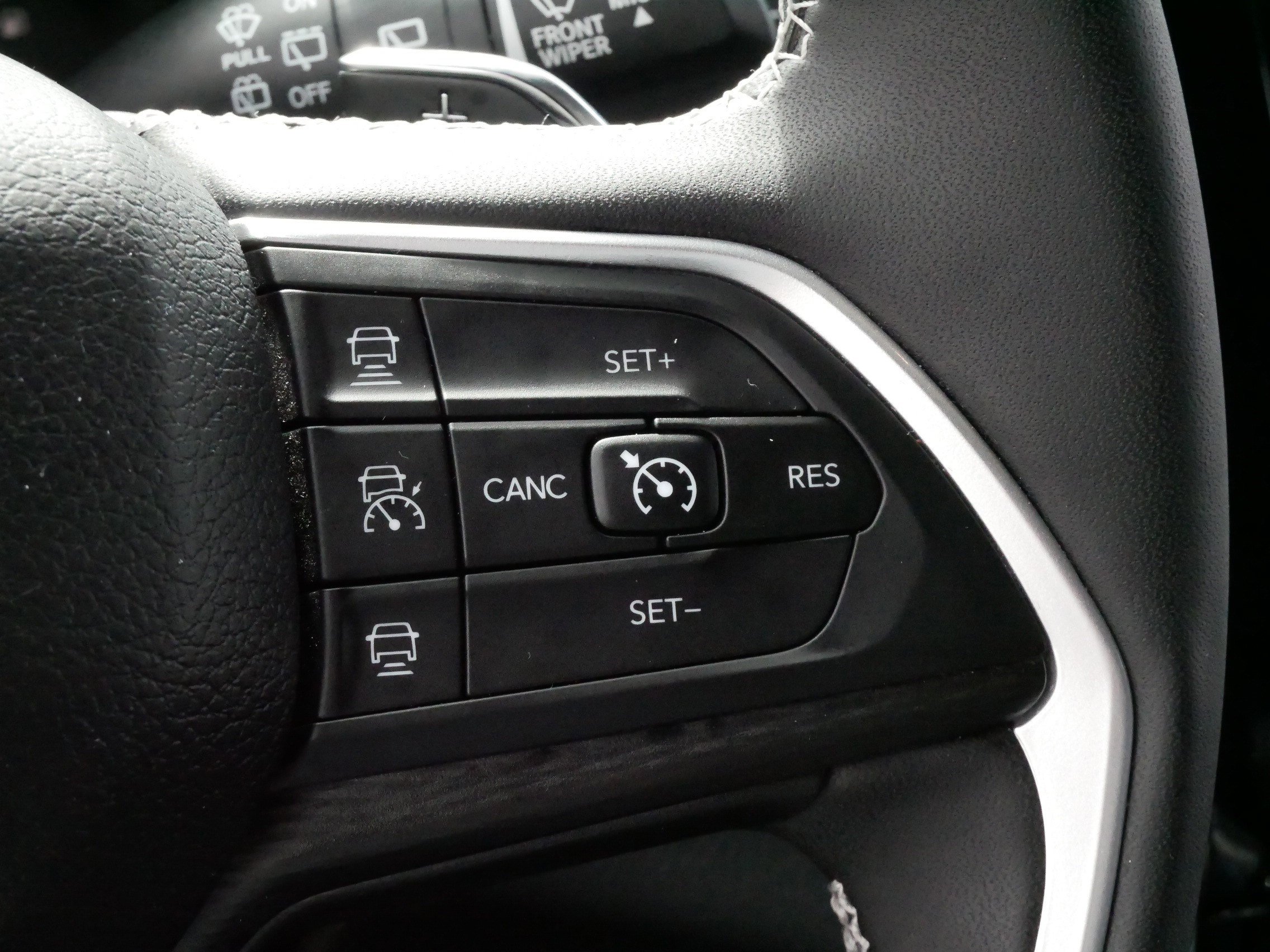 Used 2023 Jeep Grand Cherokee Altitude image 25