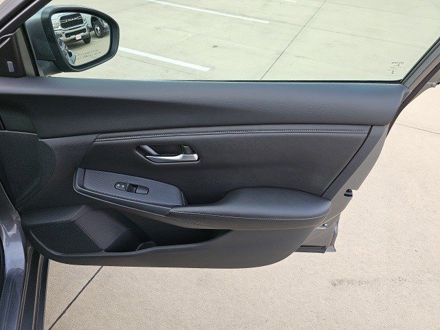 Used 2024 Nissan Sentra SV image 15