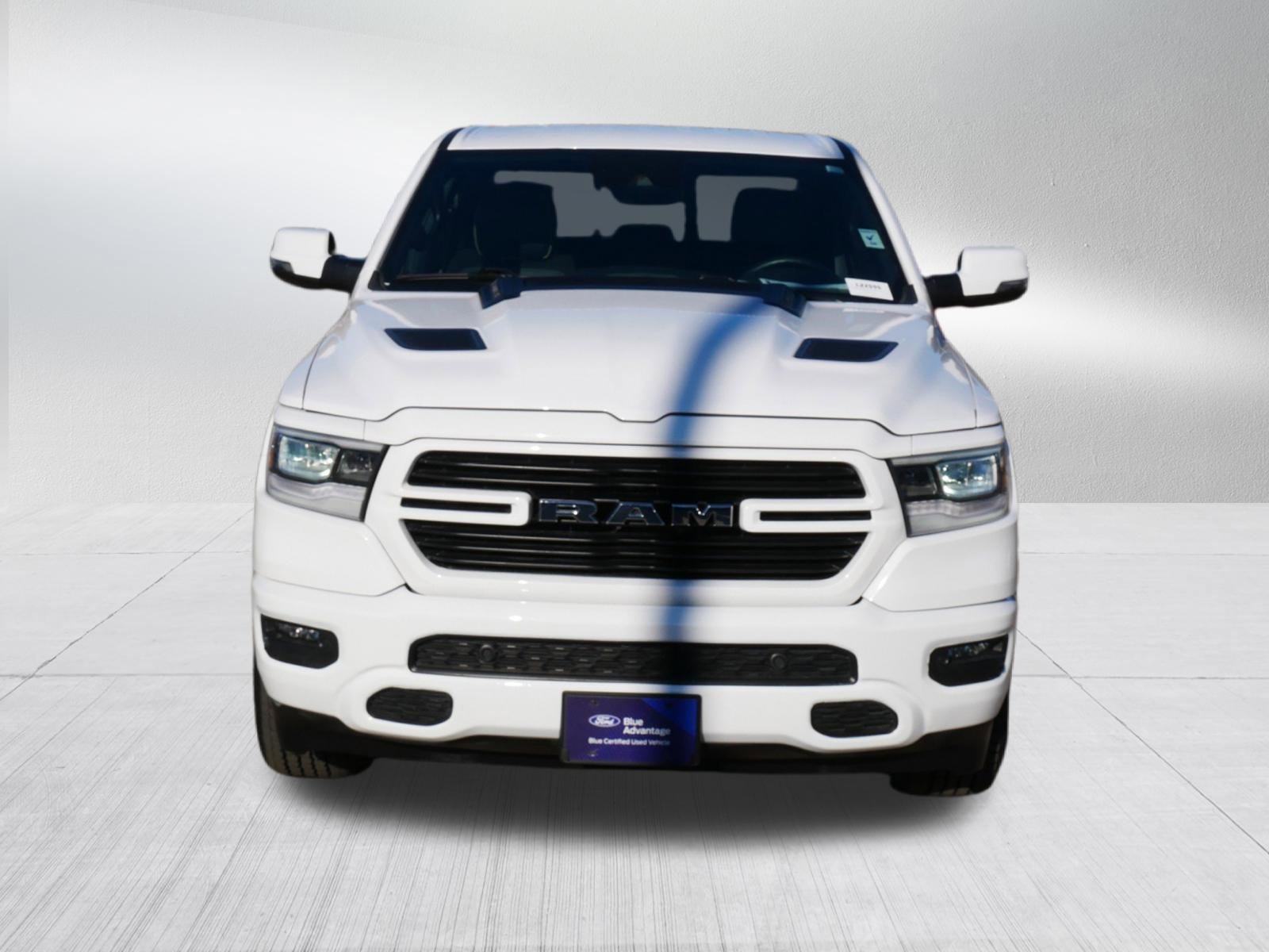 Used 2023 RAM 1500 Laramie AWD/4WD image 2