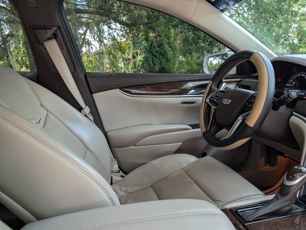 Used 2016 Cadillac XTS Luxury w/ Driver Awareness Package FWD image 10