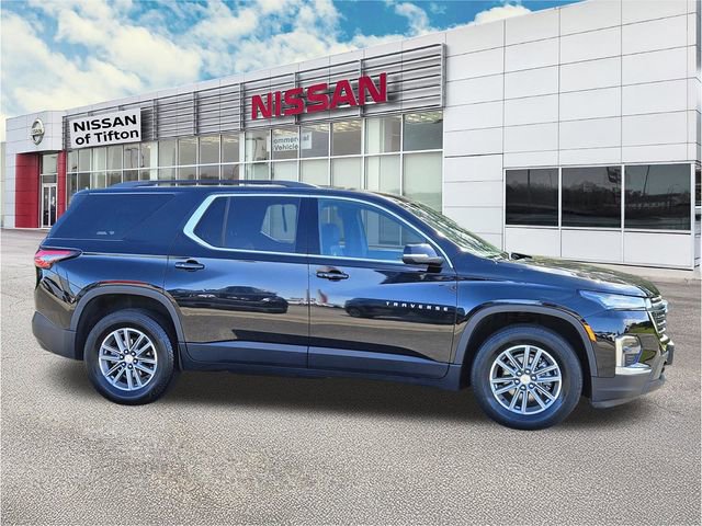 Used 2023 Chevrolet Traverse LT image 3