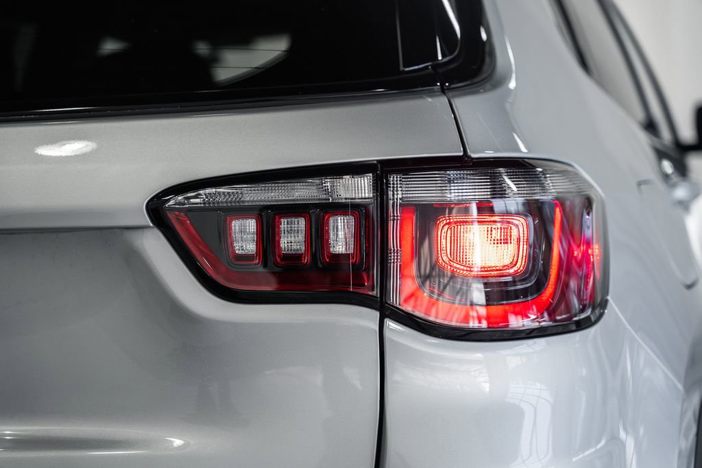 New 2026 Jeep Compass Latitude image 6