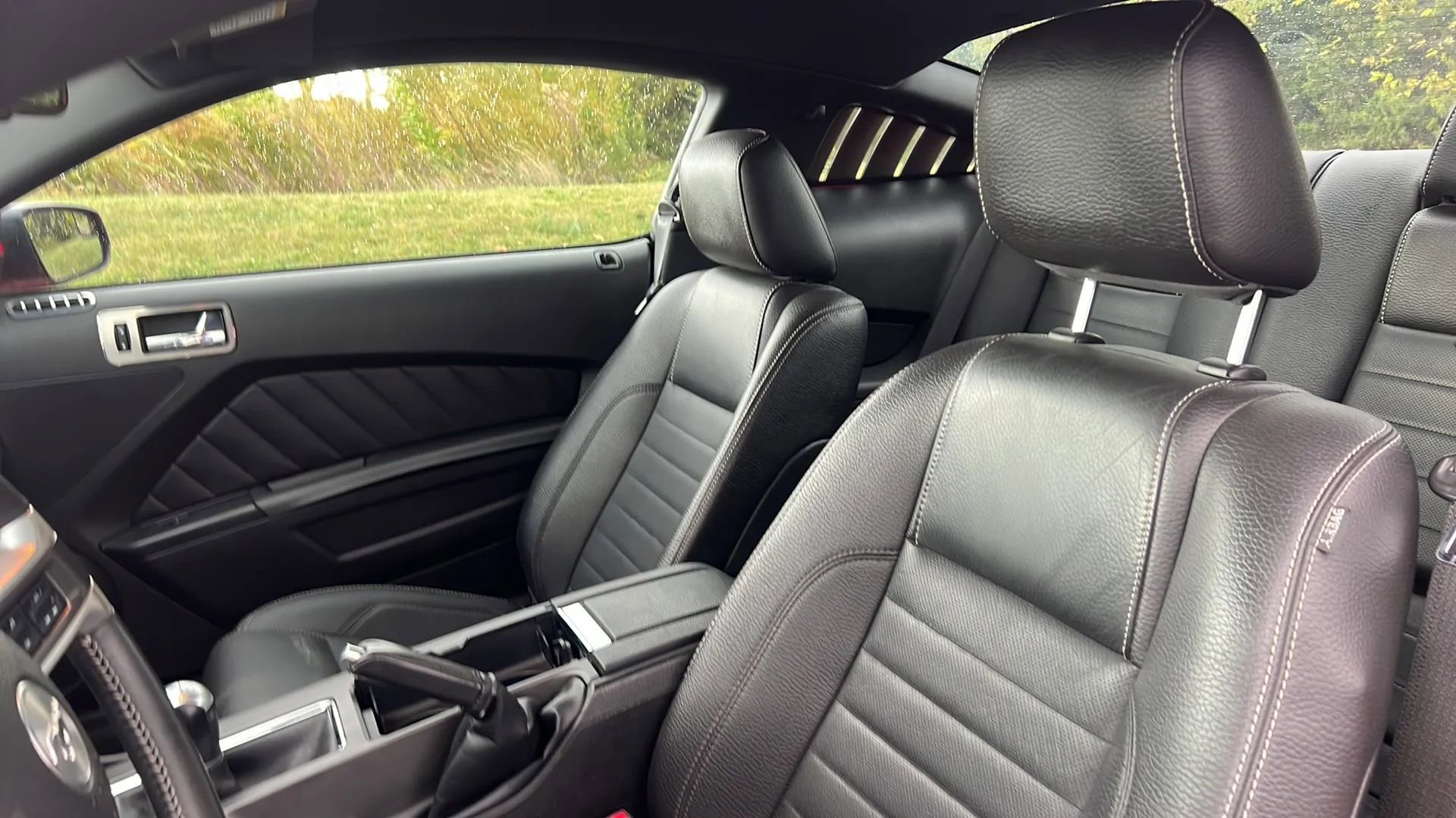 Used 2011 Ford Mustang Premium w/ 202A Rapid Spec Order Code image 12