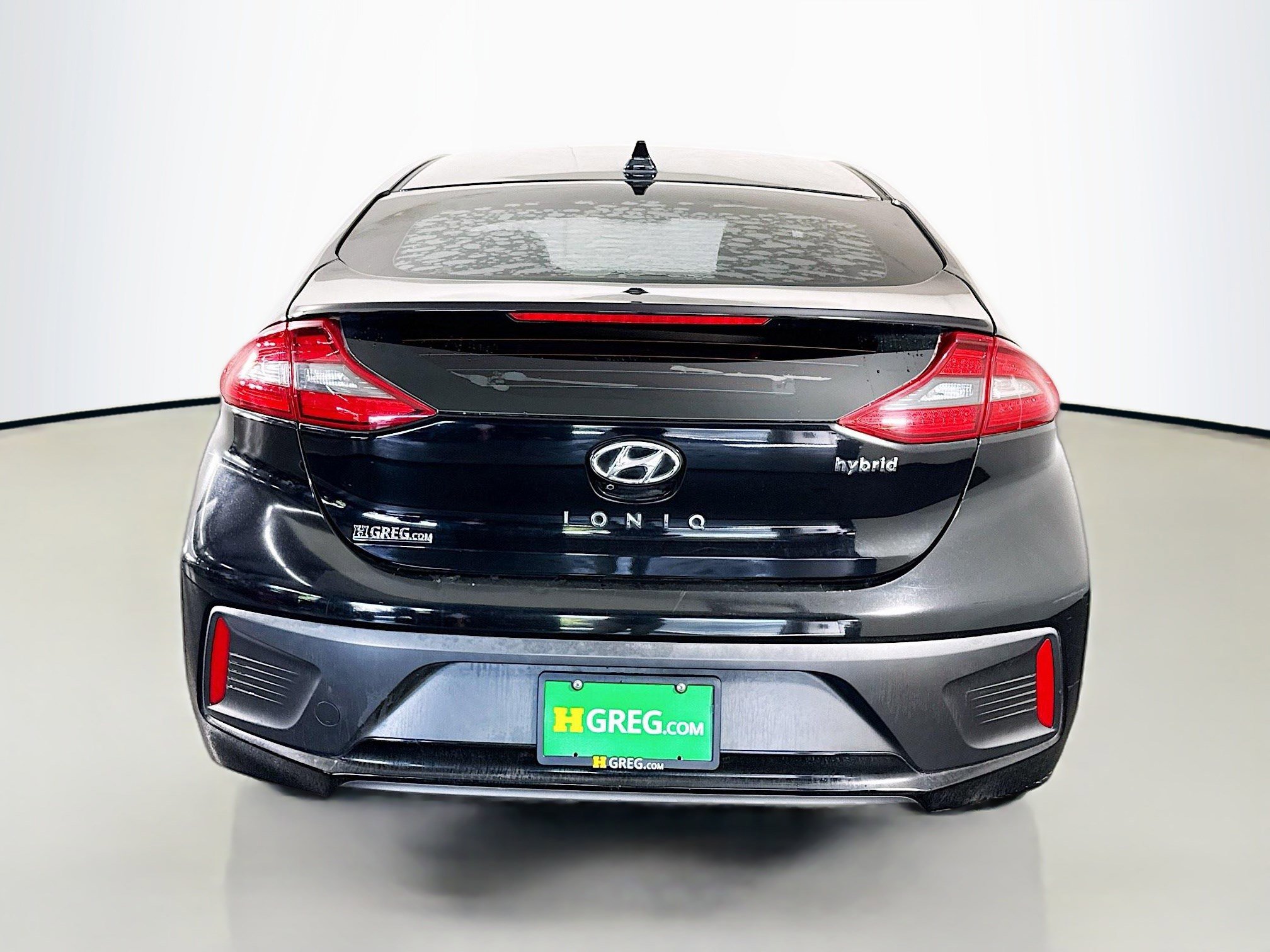 Used 2017 Hyundai Ioniq SEL image 8