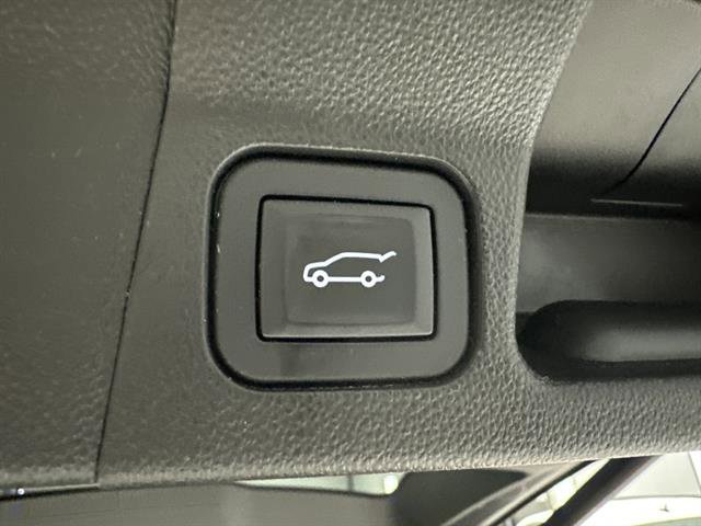 Used 2017 GMC Acadia SLE w/ Driver Alert Package I image 36