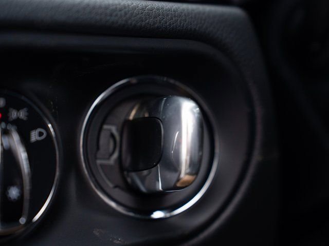 New 2026 Porsche Macan image 28