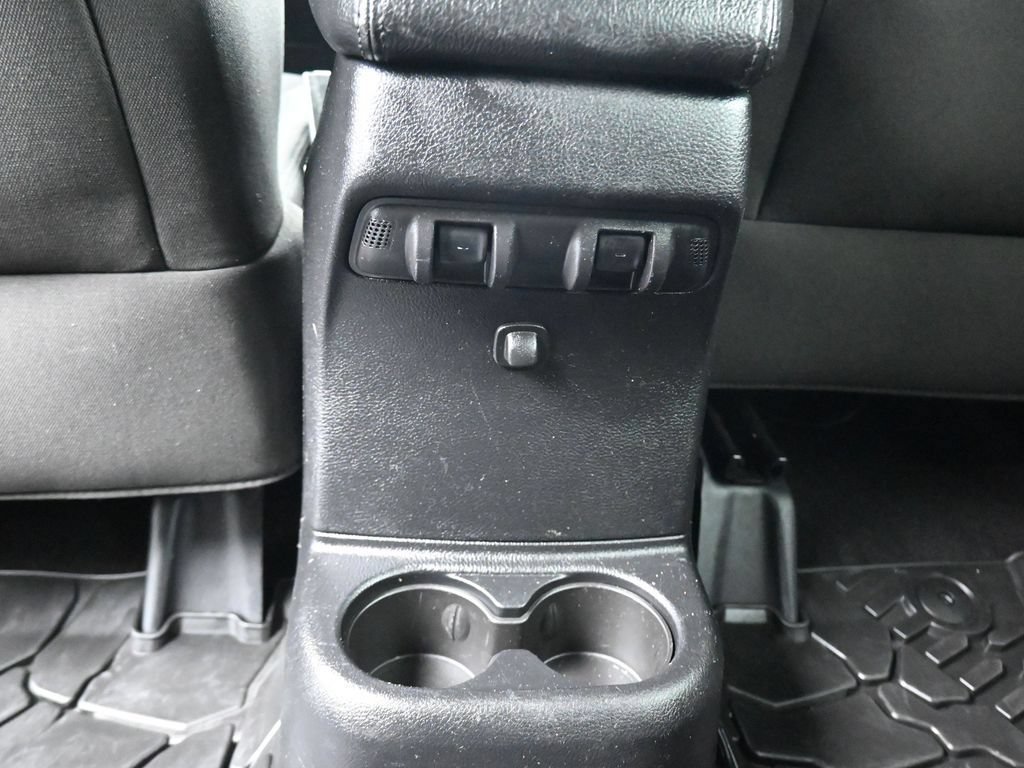 Used 2016 Jeep Wrangler Unlimited Sport AWD/4WD image 25