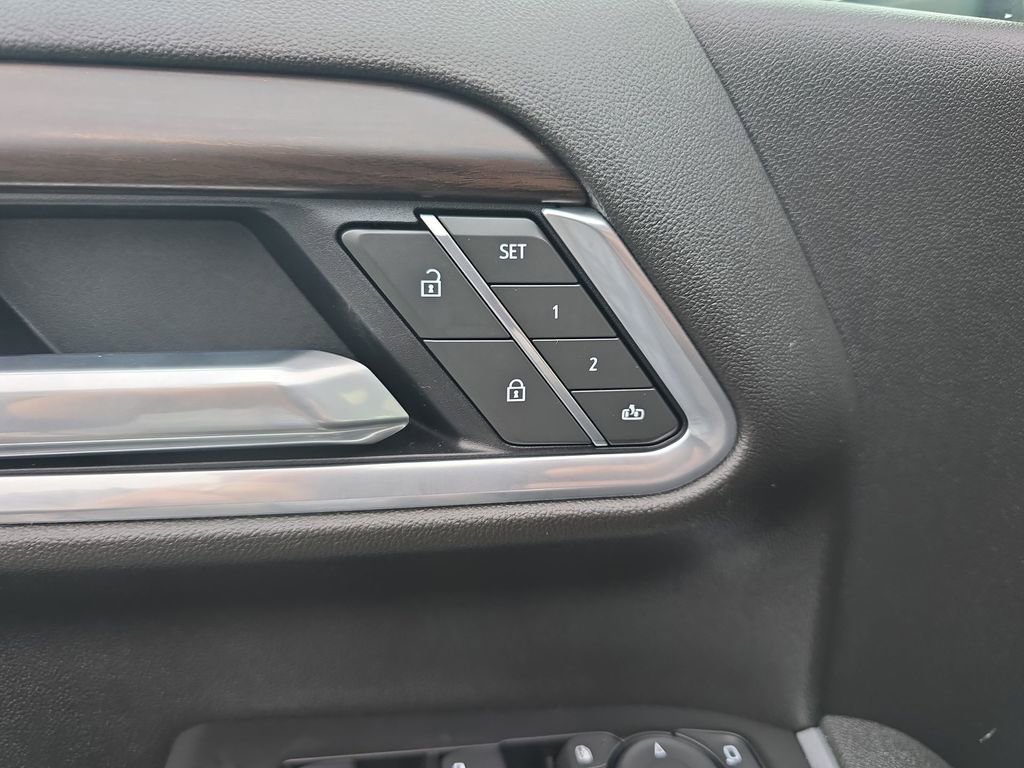 Certified 2025 GMC Sierra 3500 SLT w/ X31 Off-Road Package image 27