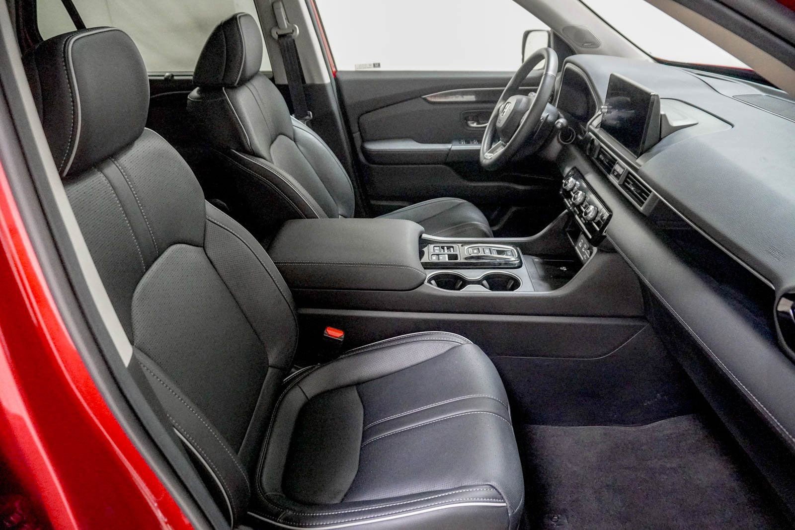 Certified 2025 Honda Pilot Elite image 33