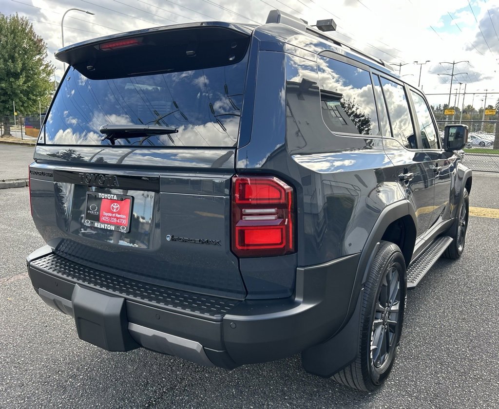 New 2025 Toyota Land Cruiser image 5