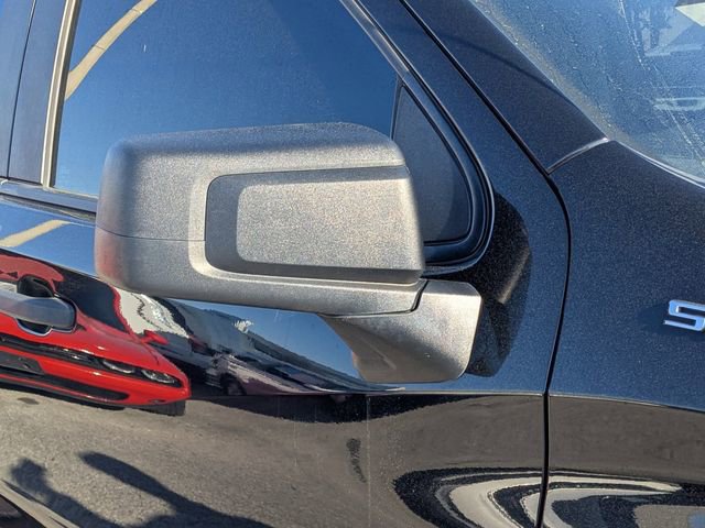 Used 2020 Chevrolet Silverado 1500 Custom w/ Custom Value Package image 8