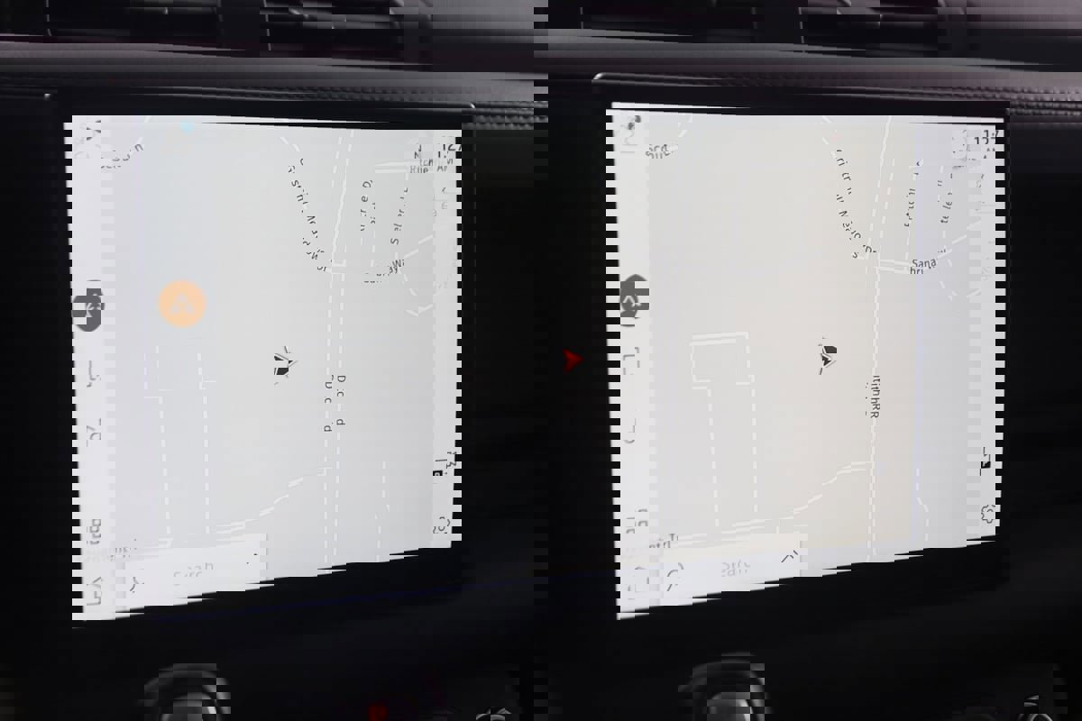 Used 2023 Land Rover Defender 110 V8 image 8