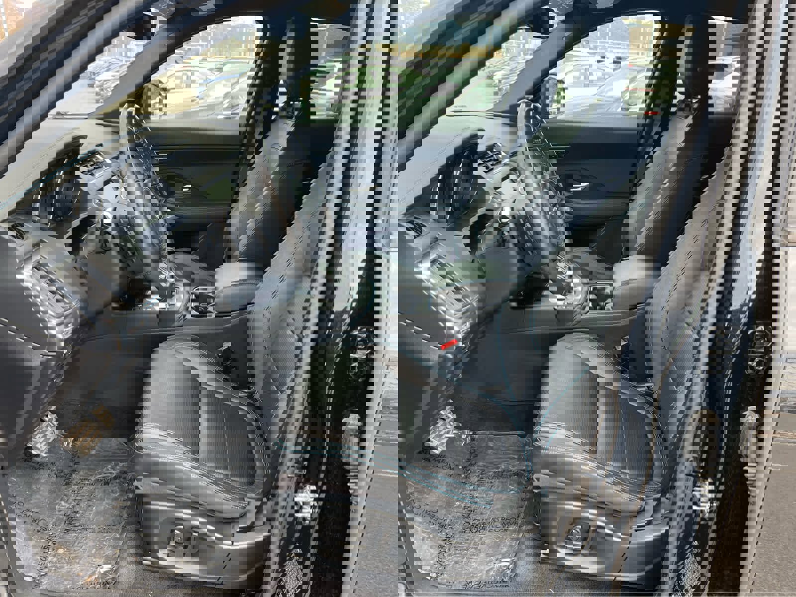 Used 2019 Jaguar E-PACE R-Dynamic SE image 28