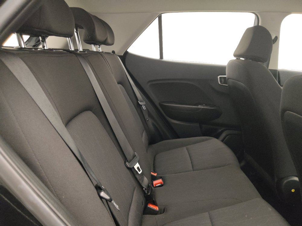 Used 2021 Hyundai Venue SE FWD image 19