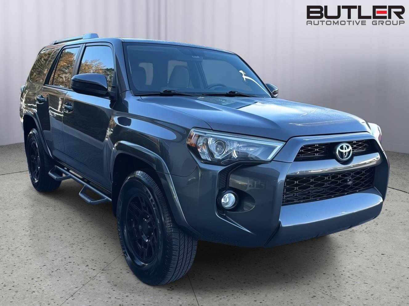 Used 2016 Toyota 4Runner SR5 image 6