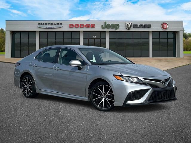 Used 2023 Toyota Camry SE