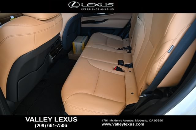 New 2026 Lexus LX 600 4WD w/ Luxury Package image 17