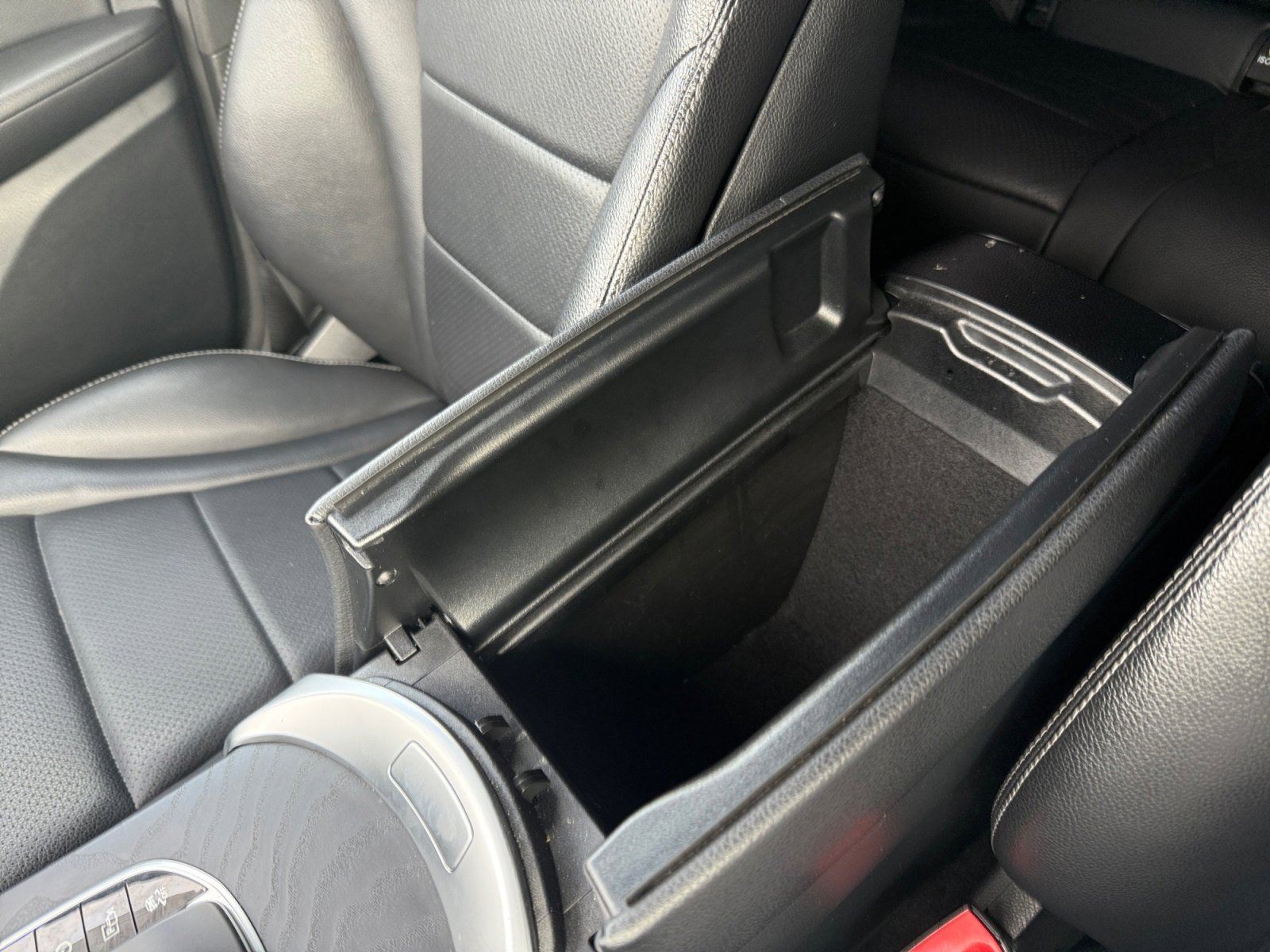 Used 2021 Mercedes-Benz GLC 300 4MATIC image 16