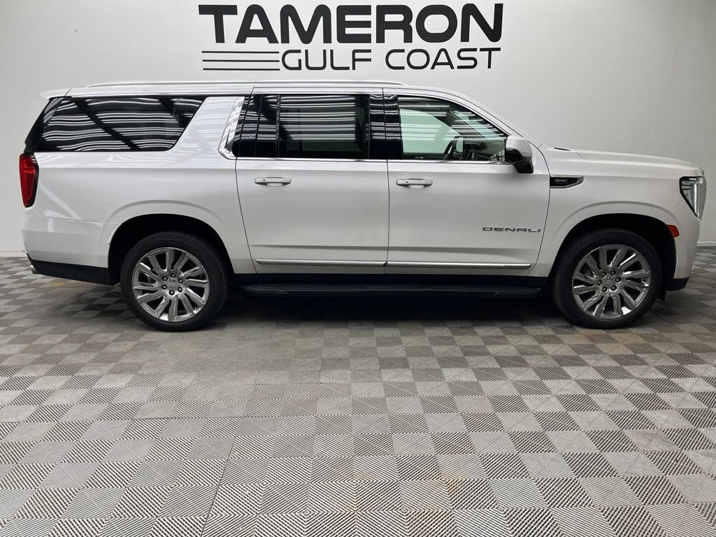 Used 2021 GMC Yukon XL Denali AWD/4WD image 4