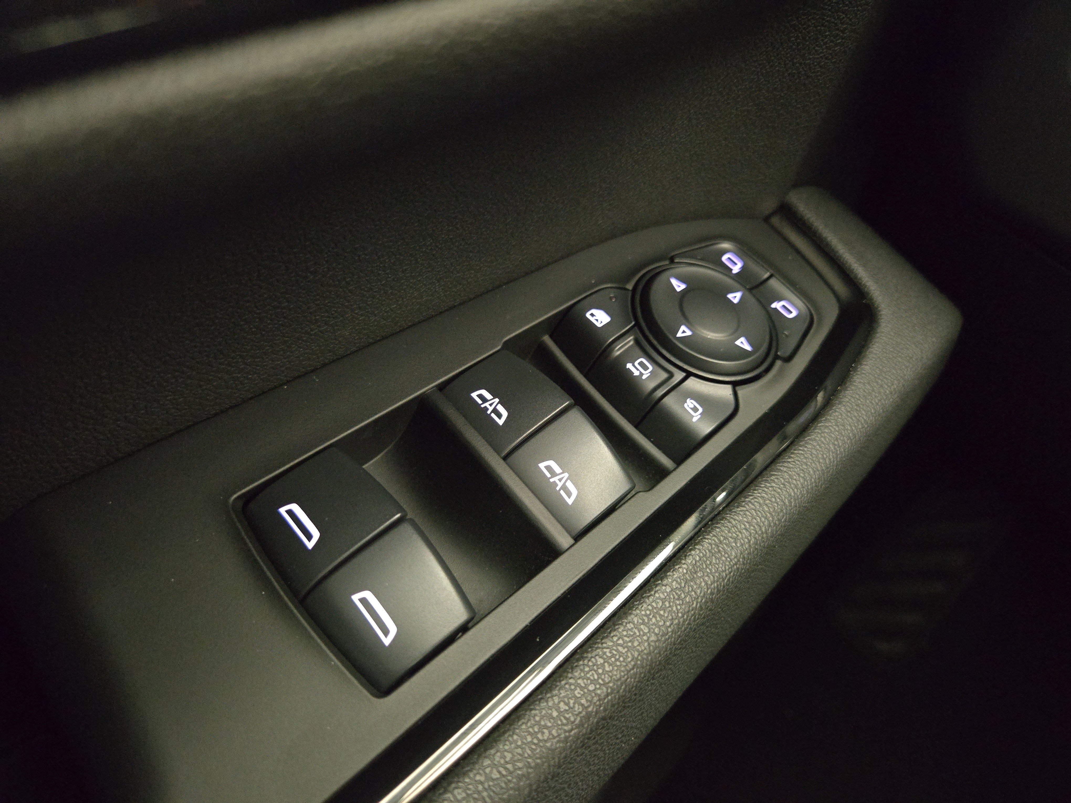 Certified 2025 GMC Sierra 2500 AT4 w/ Technology Package image 28