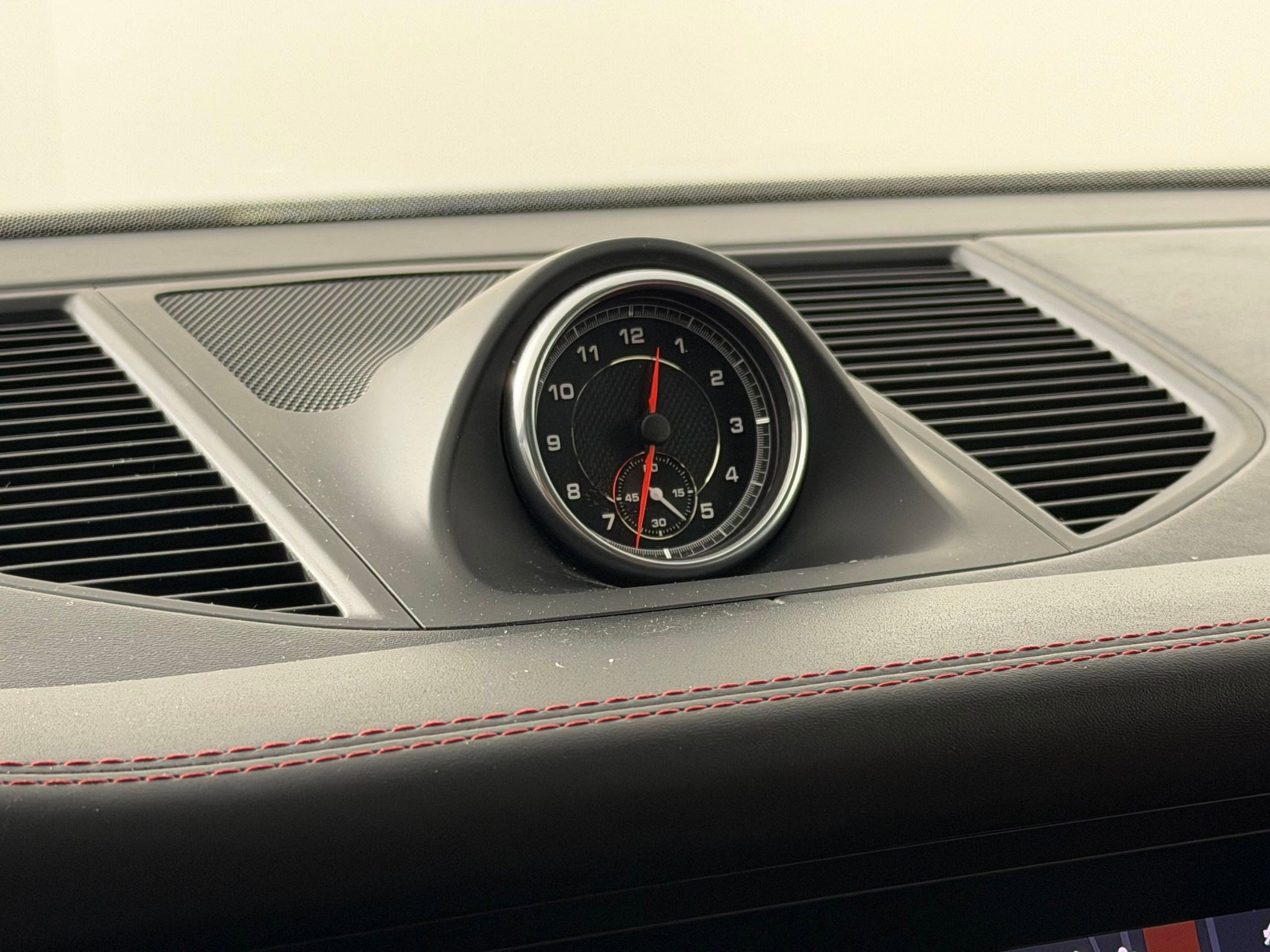 Certified 2021 Porsche Macan S image 24