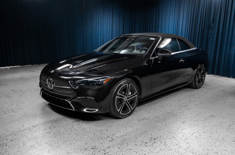 New 2026 Mercedes-Benz CLE 300 4MATIC Cabriolet image 2