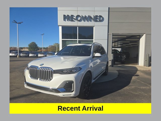 Used 2022 BMW X7 xDrive40i w/ Parking Assistance Package AWD/4WD image 1