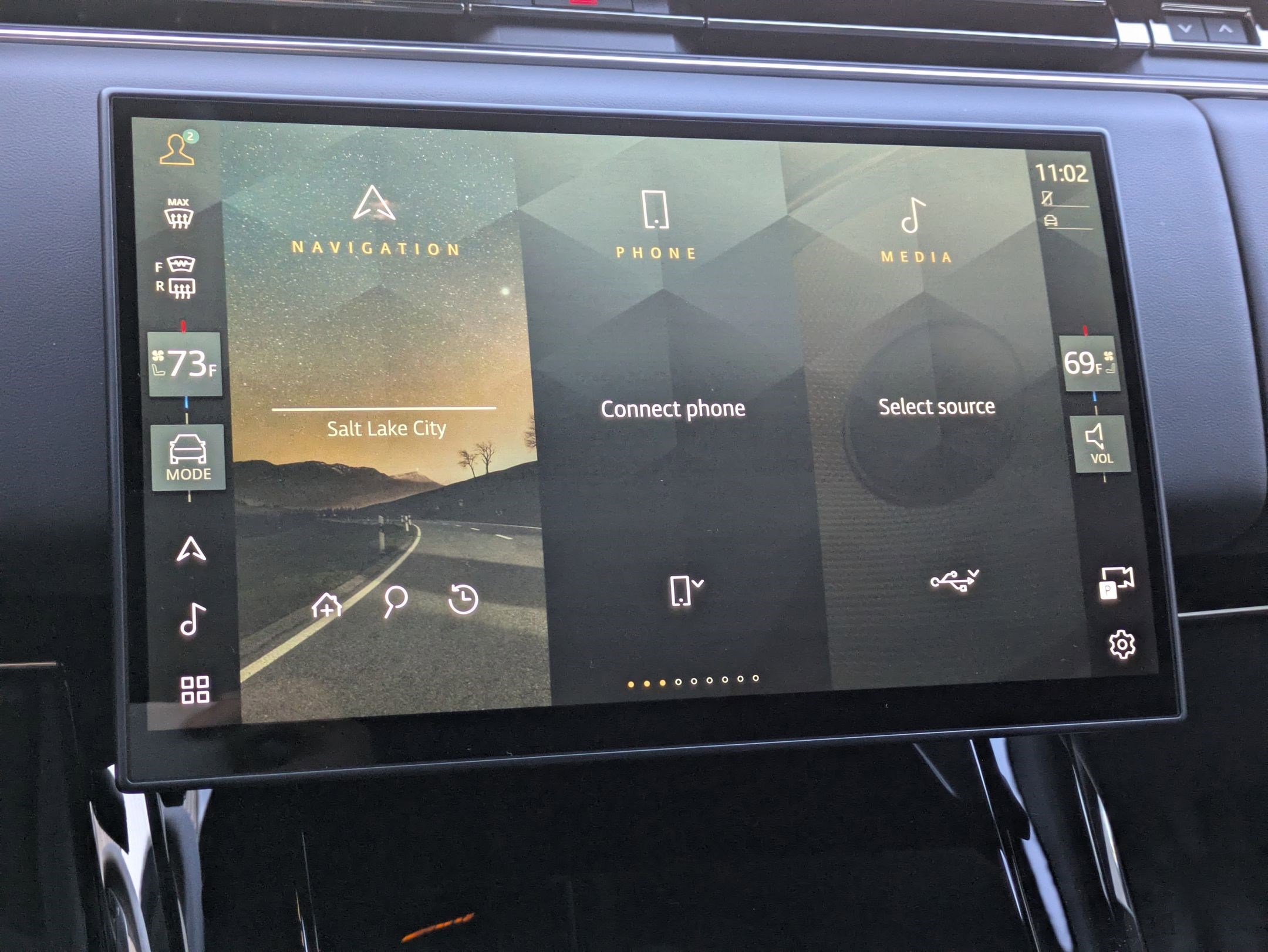 Used 2025 Land Rover Range Rover Sport image 22