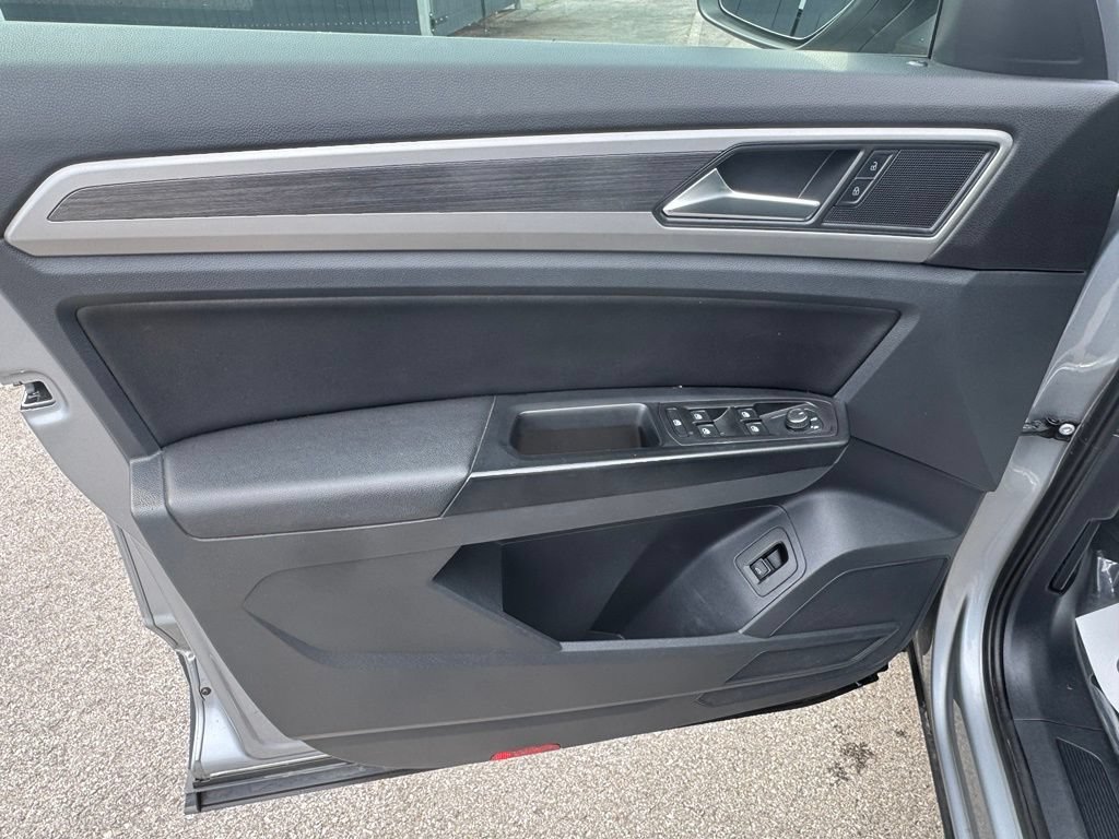 Used 2021 Volkswagen Atlas SEL AWD/4WD image 9