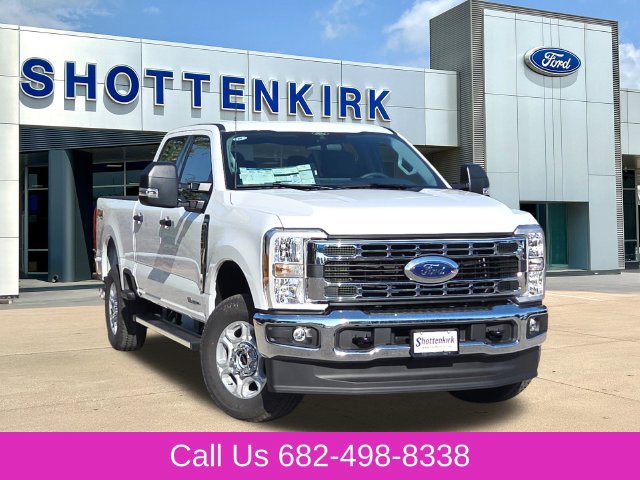 New 2026 Ford F250 XLT w/ FX4 Off-Road Package