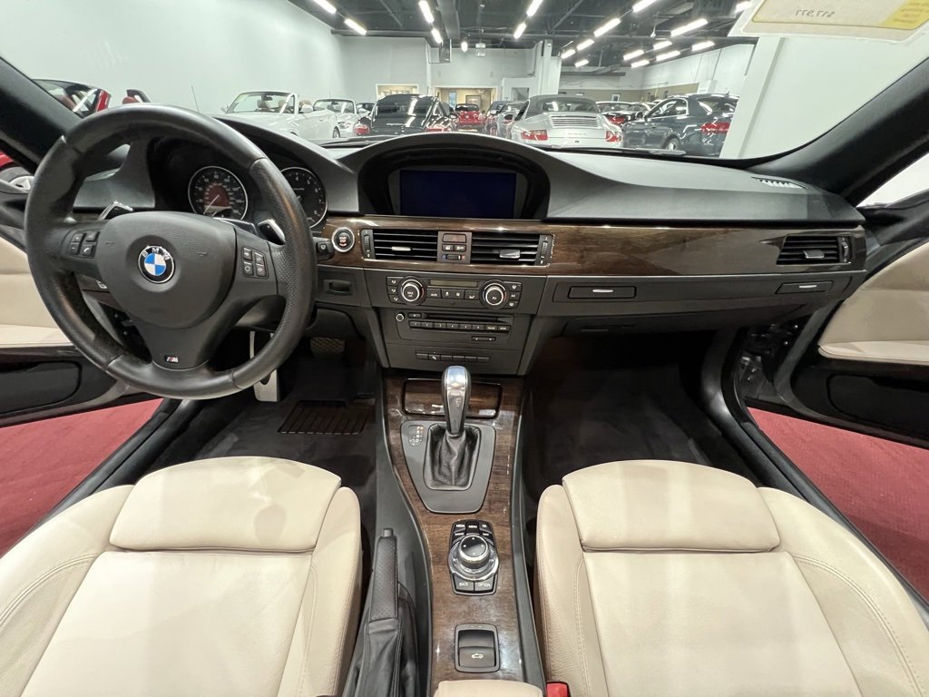 Used 2013 BMW 335i Convertible image 63