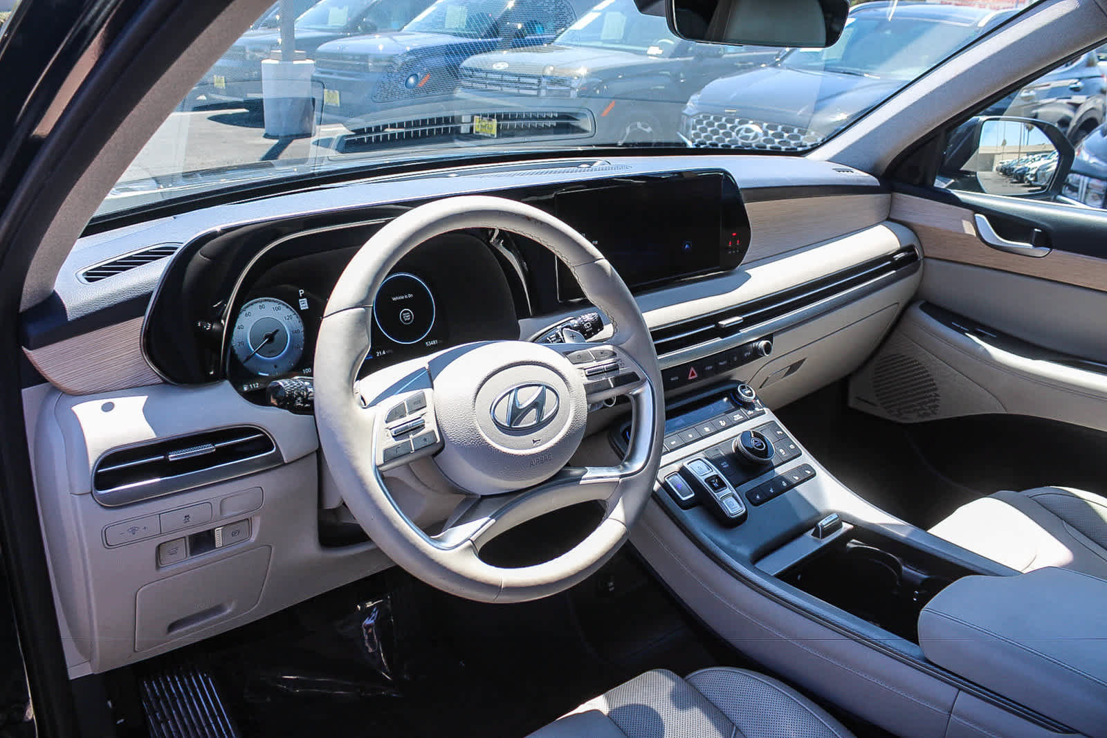 Certified 2024 Hyundai Palisade Limited FWD image 22