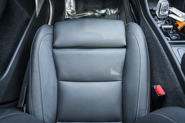 Used 2024 Volvo XC40 B5 Plus w/ Climate Package AWD/4WD image 26