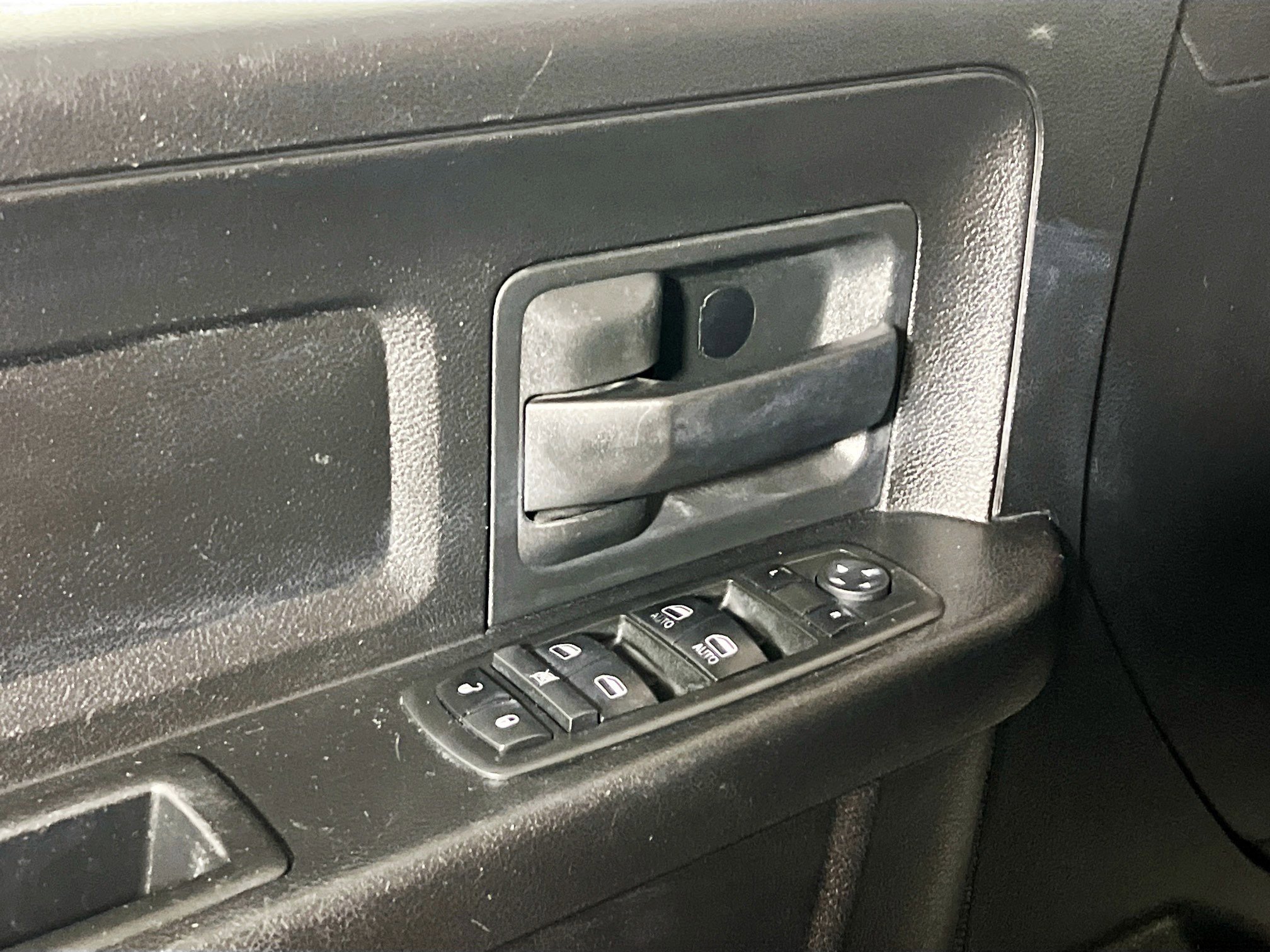 Used 2013 RAM 1500 Express RWD image 16