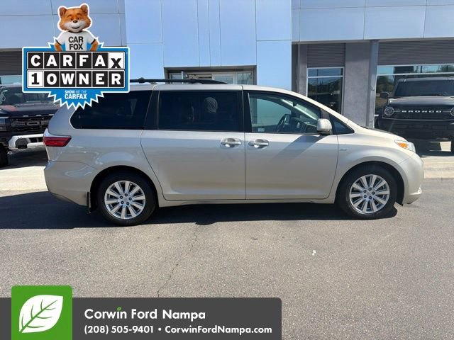 Used 2017 Toyota Sienna LE AWD/4WD image 8