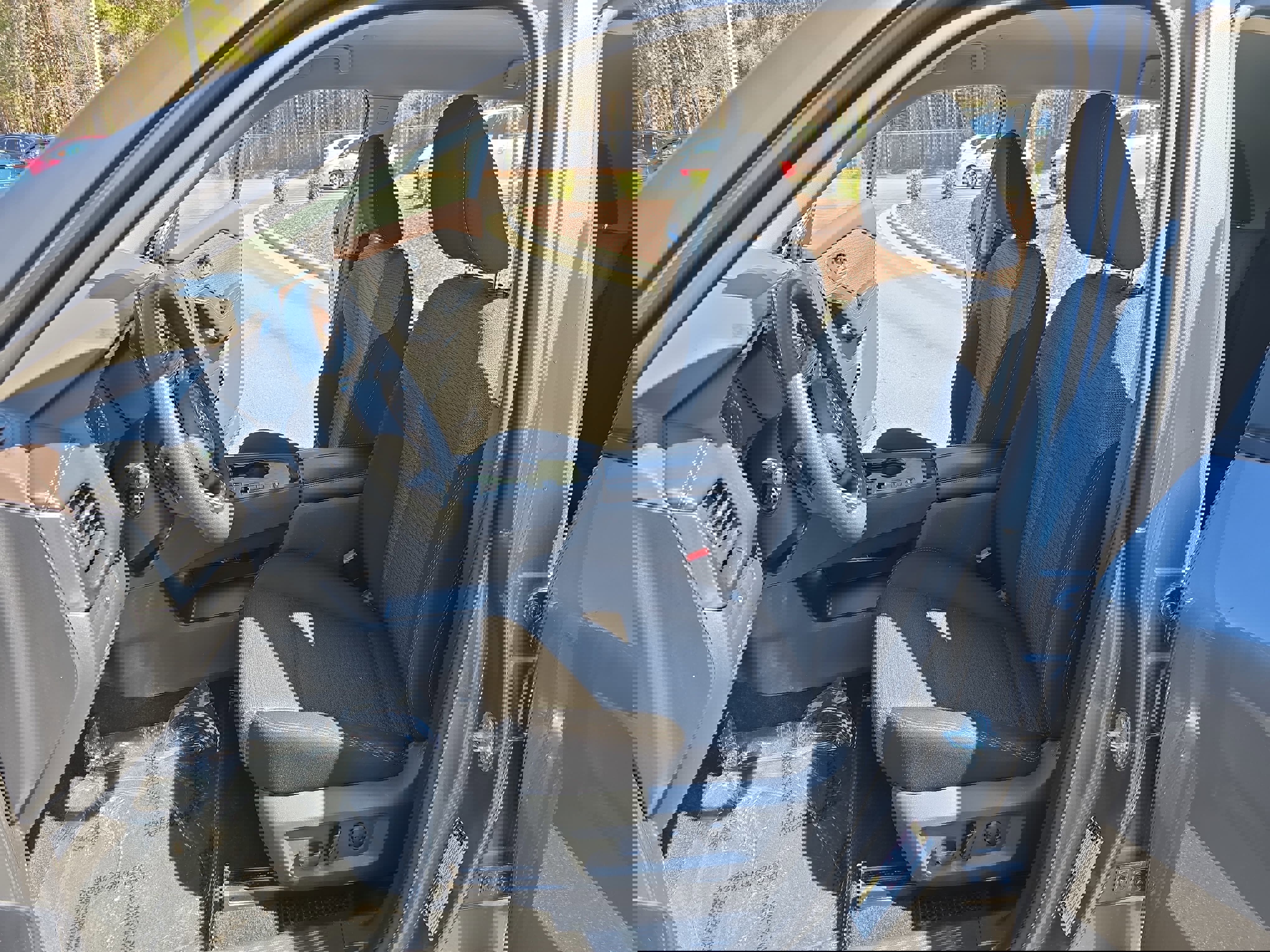 Used 2023 Nissan Rogue SV image 16