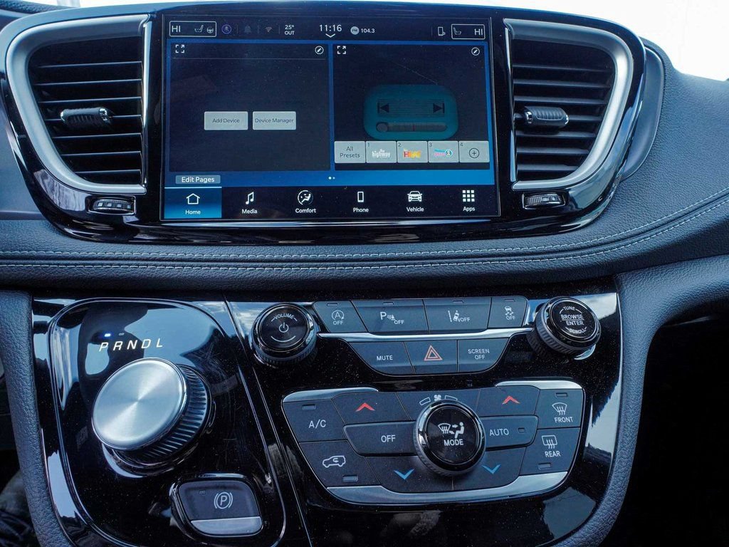 New 2026 Chrysler Pacifica Select FWD image 19
