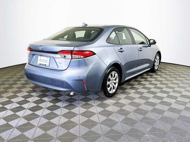 Used 2023 Toyota Corolla LE image 8