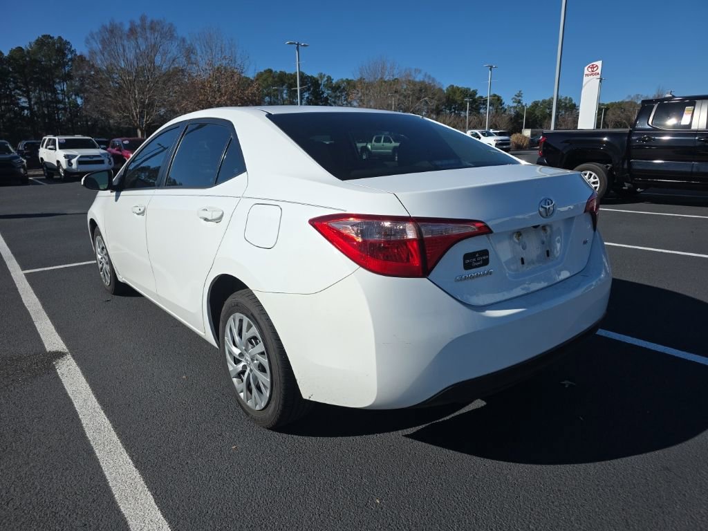 Used 2018 Toyota Corolla LE image 5