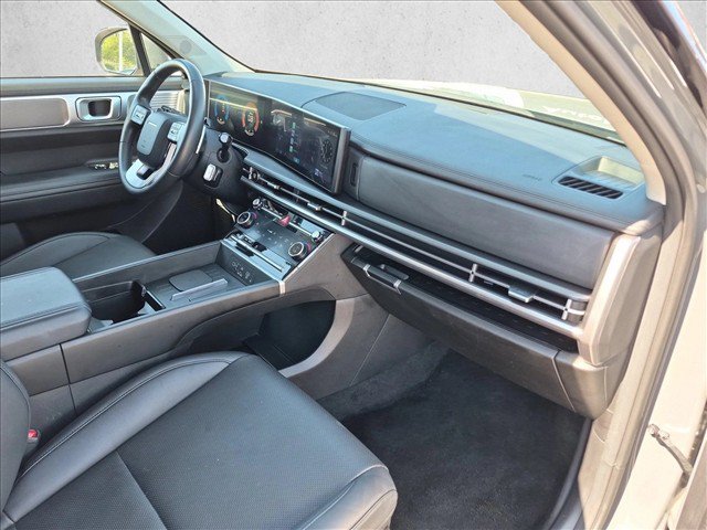 Used 2026 Hyundai Santa Fe SEL FWD image 17