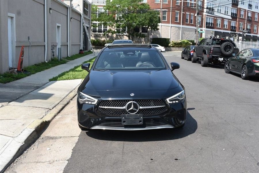 Used 2025 Mercedes-Benz CLA 250 image 2