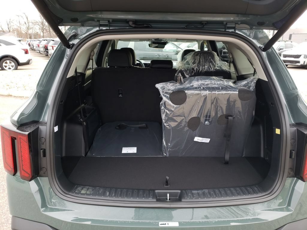 New 2026 Kia Sorento EX AWD/4WD image 7