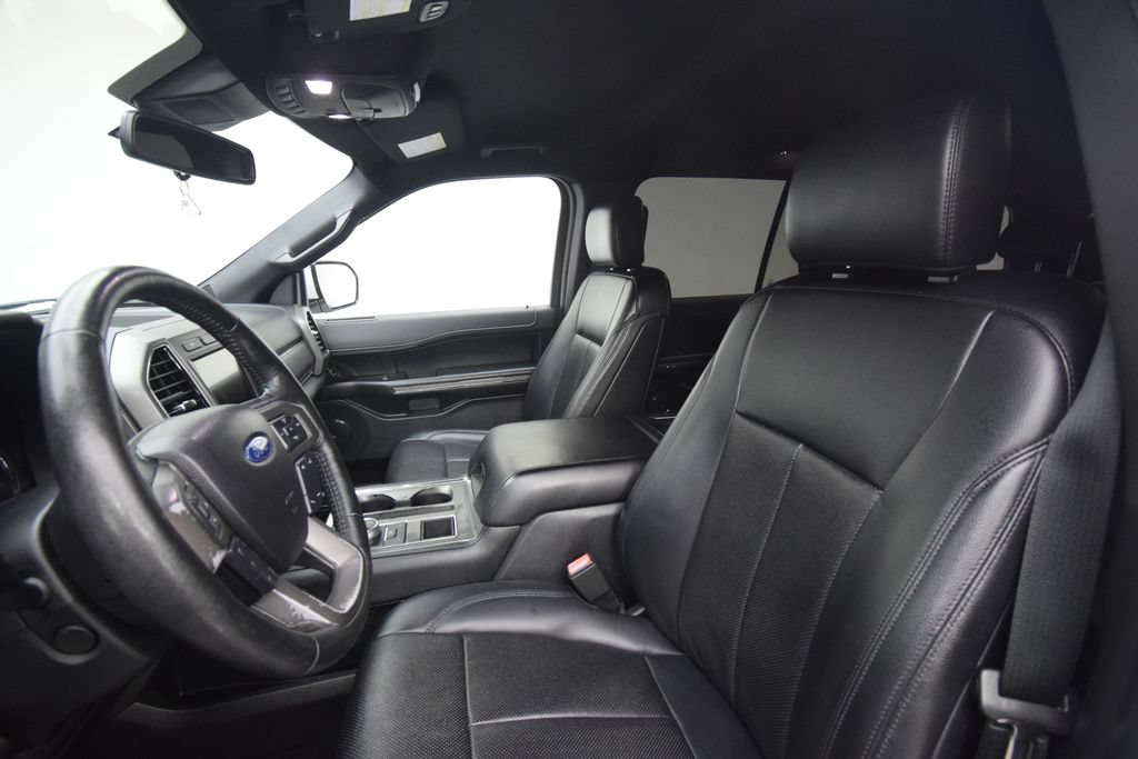 Used 2019 Ford Expedition XLT w/ Equipment Group 202A RWD image 23