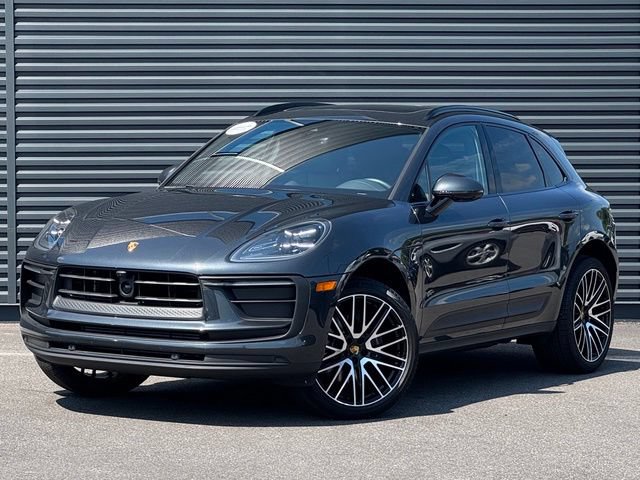 Certified 2026 Porsche Macan AWD/4WD image 1