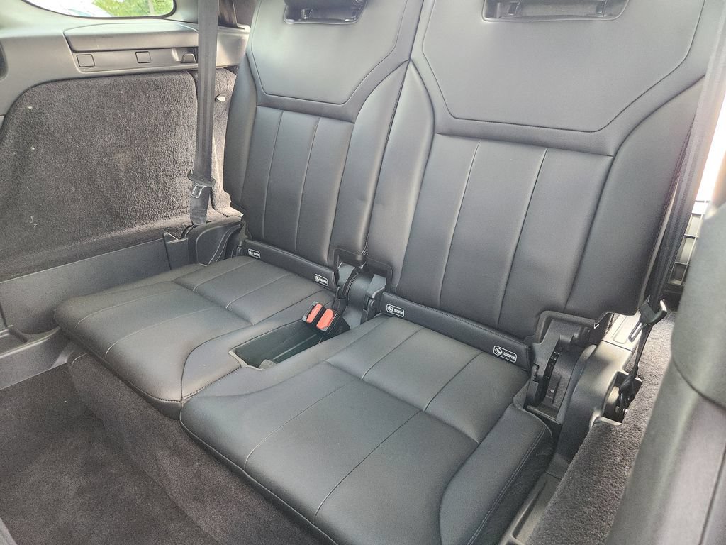 Used 2020 Land Rover Discovery SE AWD/4WD image 32