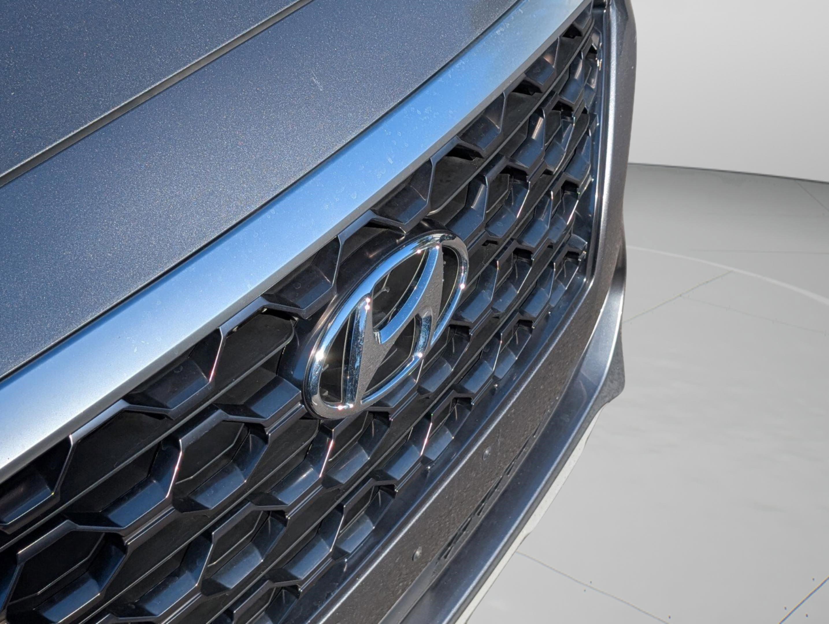 Used 2019 Hyundai Santa Fe Limited image 12