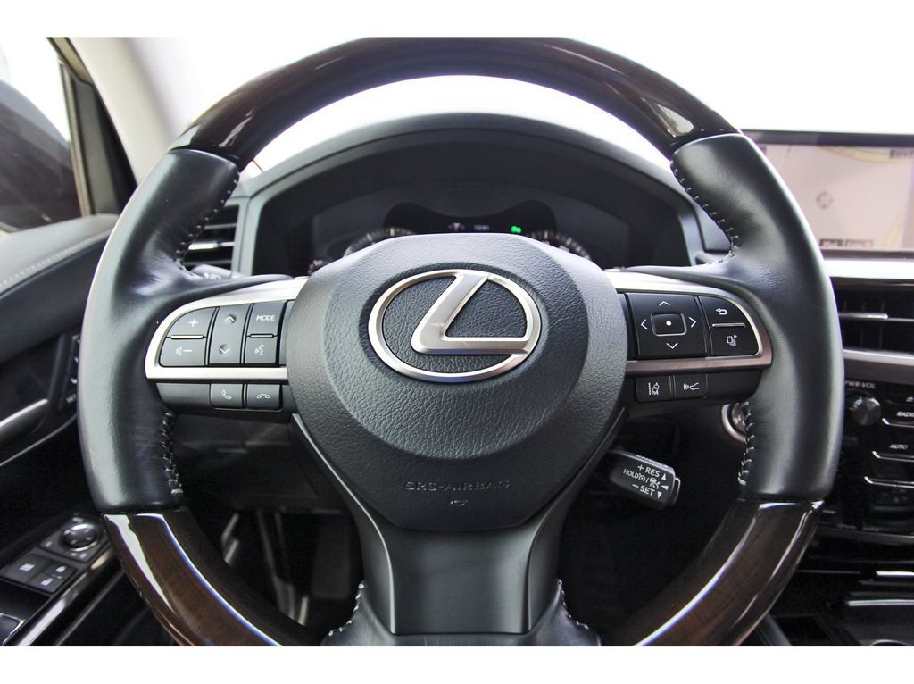 Used 2020 Lexus LX 570 4WD w/ Luxury Package image 13