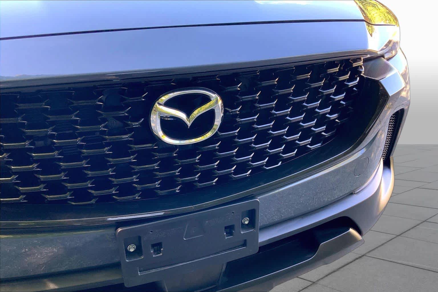 Certified 2025 MAZDA CX-50 2.5 Hybrid w/ Premium Plus Pkg AWD/4WD image 32